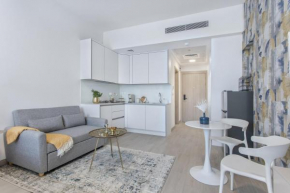 Brand New Studio In Luma 22 Prime Location